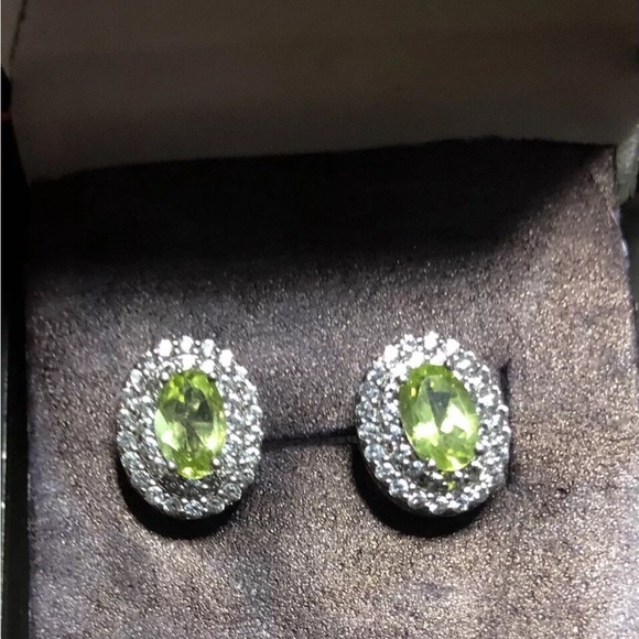 925 Sterling Silver Oval-cut Peridot Gemstone With CZ Earrings - Picture 2 of 4